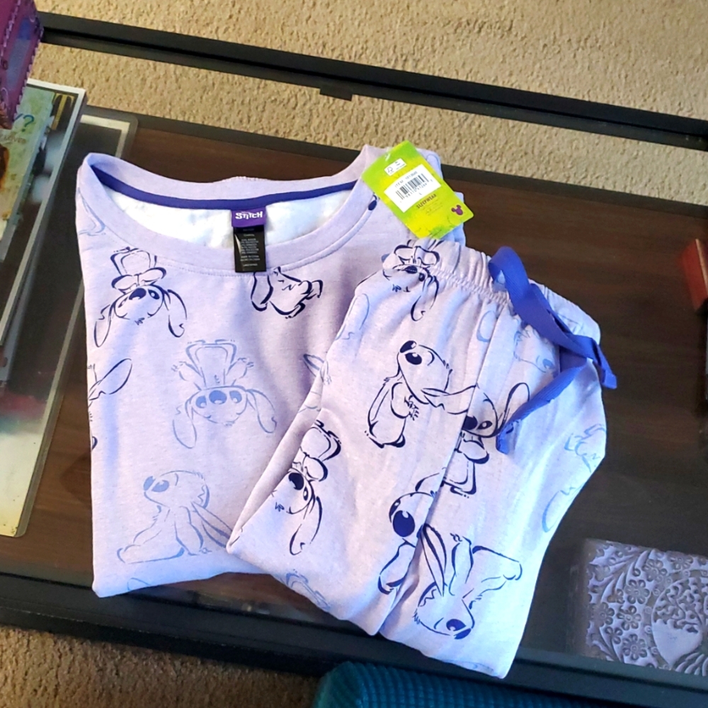 NEW! Stitch pajama/lounge set. Large.